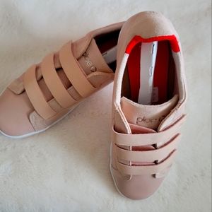 Plae Larkin Cameo Rose